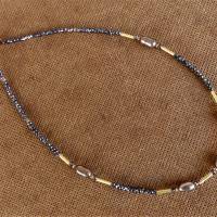 zarte Halskette in Gold, mit grauen Zucht-Perlen &  glitzernden Hämatit Steinen, vom Goldschmied entworfen & gefertigt Bild 3
