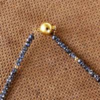 zarte Halskette in Gold, mit grauen Zucht-Perlen &  glitzernden Hämatit Steinen, vom Goldschmied entworfen & gefertigt Bild 5