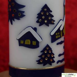 weiße Weihnachtskerze mit Weihnachtsdorf, Schneelandschaft, Mond, Sternen und Weihnachtsbaum, individulisierbar Bild 7
