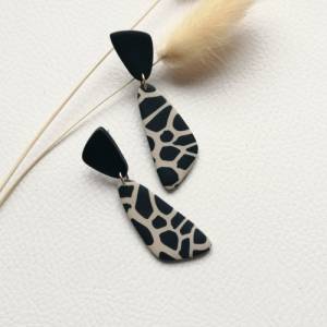 Polymer Clay Ohrringe Schildpatt mit schwarzem Stecker | schmale  Statement Ohrringe Animal Print Bild 1