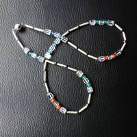 zarte Halskette mit bunten Naturedelsteinen, Silber rot grün und blau strahlt dieser ausgesuchte Regenbogen Schmuck Bild 1