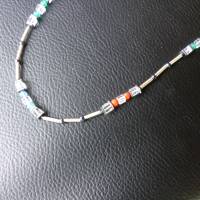 zarte Halskette mit bunten Naturedelsteinen, Silber rot grün und blau strahlt dieser ausgesuchte Regenbogen Schmuck Bild 3