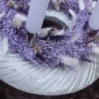Adventskranz Holz mit Trockenblumen lila silberfarbig modern Bild 6