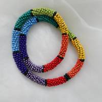 Kette  *STRIPES* Regenbogen  gehäkelte Halskette Perlenkette Glasperlen Rocailles Bild 3