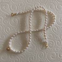 Weiße Perlenkette mit Ball: Gold filled, Zuchtperlen in Tropfenform, Brautschmuck, Geschenk Frau, Handarbeit aus Bayern Bild 6