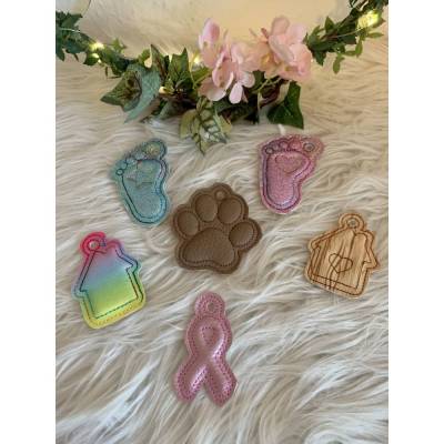 Stickdatei 3D Trapunto Schlüsselanhänger Set 2, Babyfüsse, Haus, Pfote, Brustkrebs  Set 879b