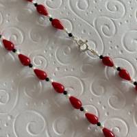 Rote Korallenkette mit Perlen, Onyx und Si925, Bambuskoralle gefärbt, Geschenk Frau und Mann, Handarbeit aus Bayern Bild 4