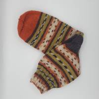 Gr. 43, Handgestrickte Wollsocken mit farblich abgesetzter Ferse und Spitze Bild 2
