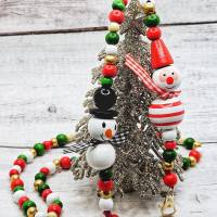 "Christmas" Handykette - Holzperlen Handyband in weihnachtlichen Farben Bild 1