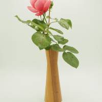 Kleine schlanke Vase – Gartenholz Pflaume handgedrechselt mit Glaseinsatz Unikat h: 17 cm Bild 2