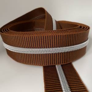 Reißverschluss „Silver Stripes“, breit, hellbraun-dunkelbraun, 6,5 mm Spiralraupe Bild 1