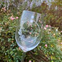Weinglas mit Gravur | personalisiertes Weinglas zur Hochzeit | gravierte Weingläser zum Verschenken | Firmenlogo Bild 2