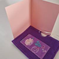 Gutscheinhülle und Blanco-Klappkarte - klein in lila "Seerose" - mit Fach für Gutscheine in Scheckkartengröß Bild 8
