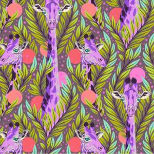 Everglow von Tula Pink für FreeSpirit / Neck For Days - Mystic / Giraffen, lila / 0,5 m Patchworkstoff Bild 1