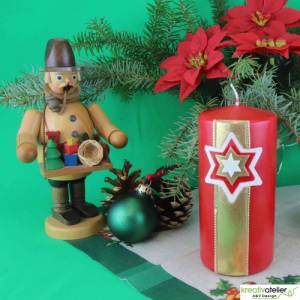 Handgefertigte Rote Adventskerze mit Goldenem Sternenbanner, Personalisierbare Weihnachtskerze Bild 4