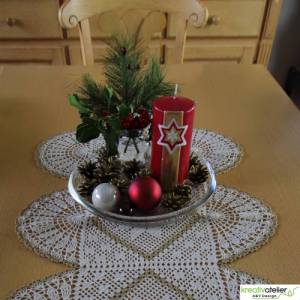 Handgefertigte Rote Adventskerze mit Goldenem Sternenbanner, Personalisierbare Weihnachtskerze Bild 7