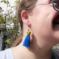 Makramee Quasten-Ohrringe mit Sodalith- und Edelstahl-Perlen Bild 9