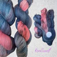 KORALLENRIFF - Handgefärbte Sockenwolle im Strang /100g