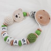 Schnullerkette mit Name personalisiert 3D Bär mit Häkelperle natur grün für Junge und Mädchen Nuckelhalter Bild 1