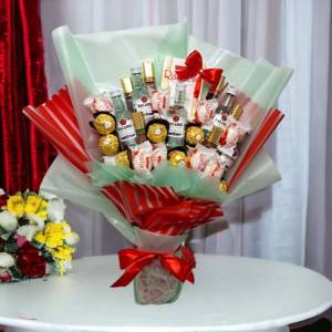 Essbarer Blumenstrauß Bacardi Style - Bacardi - Ferrero Rocher - Merci - Raffaello Bild 2