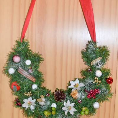 Halbrunder Tür-/Wandkranz grün-weiß-rot