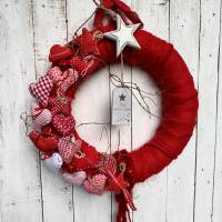 Türkranz in Rot Weiß aus Filzwolle mit Deko Herzen skandi Weihnachtsdeko Bild 6