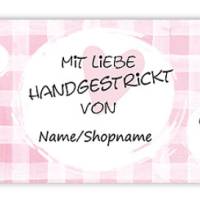 6 Sockenbanderolen: Mit Liebe handgestrickt - Rosa Vichykaros - Herzen - personalisierbar | mit transparente Klebepunkte Bild 3