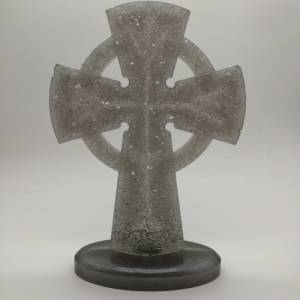 3D großes keltisches Kreuz in silber grau mit Standfuß Bild 2