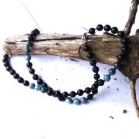 sportliche Edelsteinkette für Männer aus blauen Apatith Perlen & schwarz mattiertem Onyx, Handgemacht nur für Di Bild 5