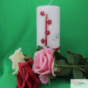 Hochzeitskerze mit roter Blumenranke und zwei Ringen, Traukerze, Trauung, personalisiertes Hochzeitsgeschenk, Deko Bild 8