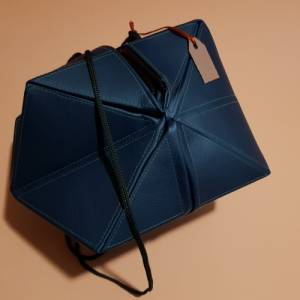 Handtasche im Tangram-Style, Handmade, Unikat aus Kunstleder Bild 6