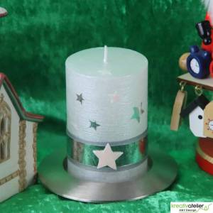 weiße Rustic Weihnachstkerze mit Perlmutt-Oberfläche, Sternen und antik-silbernem Echtwachsband, Weihnachtsdeko Bild 6