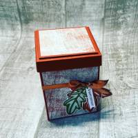 Geschenkverpackung zum Geburtstag, „Happy Birthday“, Box mit Deckel, Geschenkbox, Verpackung, Blätter, Herbst Bild 1