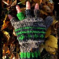 Fingerlose Handschuhe grau/grün, Fingerlinge, Handschuhe, Klapphandschuhe Bild 4