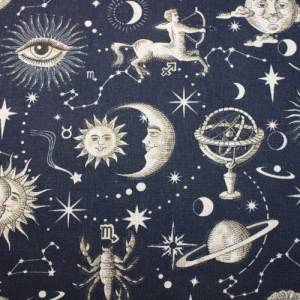 12,90 EUR/m Baumwollstoff Cosmic Sternbilder Astrologie auf dunkelblau Webware 100% Baumwolle Bild 1