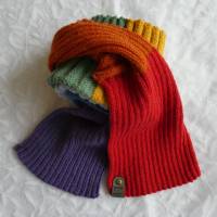 Handgestrickter Schal aus Wolle,Alpaka - Geschenk,flauschig,weich,warm,modern,Regenbogenfarben,unisex,rot,grün,blau Bild 7