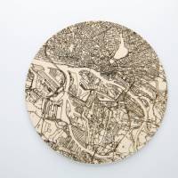 Individueller gravierter Stadtplan - 20 cm Durchmesser - das perfekte Geschenk aus Holz für jeden Anlass Bild 9