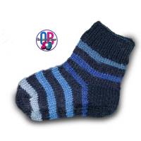 Söckchen, Socken, stricken, handgemacht, Geschenk , Wolle, 11 cm. Bild 3
