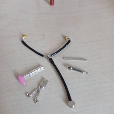 Miniatur Arztbesteck Stethoskop 5 Teilig zur Dekoration oder Basteln  - Feengarten Wichteldorf, Wichteltür, Puppenhaus