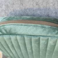 Unikat! Eckige Handtasche / Umhängetasche Smaragdgrüner Samt mit schöner Steppung Bild 7