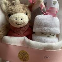 kleine Windeltorte mit Esel und Windelbaby, Babygeschenk Mädchen, kreatives Geschenk zur Geburt, auch mit Name Bild 7