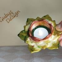Teelichthalter aus Epoxidharz, gegossen und gestaltet, Form eines Weihnachtssterns Bild 8