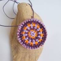 Gute Laune Häkelkette, Mandala Halskette, Häkelschmuck, Textilschmuck Bild 1