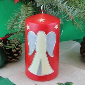 Handverzierte, rote Weihnachtskerze mit Engel und Sternen - Personalisierbar für ein gemütliches Zuhause mit Kerzen Bild 4