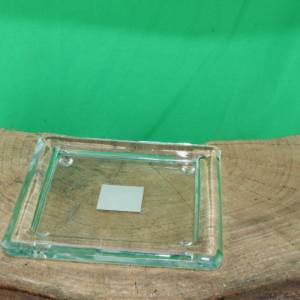 Viereckiger Glasteller klar mit Wulst und vier Füßchen - Stilvolle Basis für elegante Tischdekoration mit handverzierten Bild 4