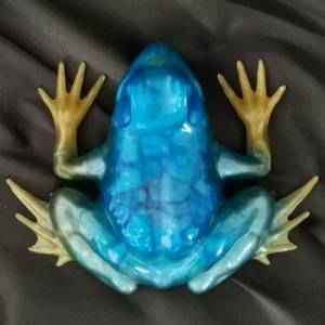 Frosch 3D Figur Statue blau türkis gold aus Resin Epoxidharz Bild 6