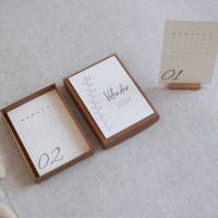 Tischkalender | Kalender 2024 | Kalender mit Kartenhalter aus Holz | Weihnachtsgeschenk | Mini Kalender | Schreibtisch Bild 3