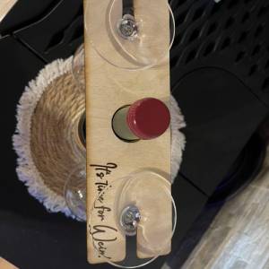 Weinglashalter für 2 Gläser personalisiert / Weinbutler / Geschenkidee Bild 2