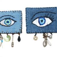 Stoffbrosche Auge Blue Anstecknadel handgestickt auf Jeans Textilschmuck upcycling Bild 4