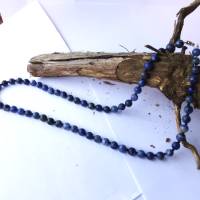 Markante Edelsteinkette für Männer aus natürlichen blauen Sodalith Perlen für den Wow-Effekt von Hand gemacht Bild 2
